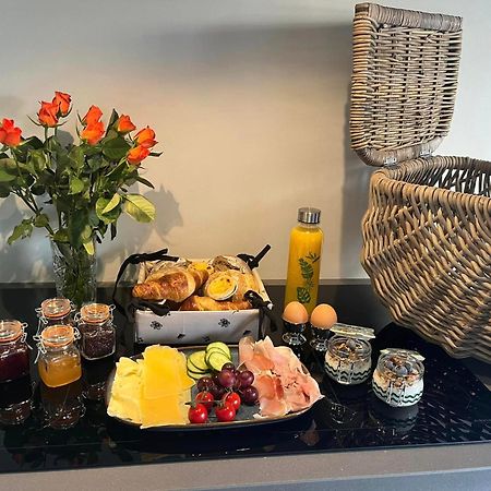 Bed & Breakfast+ De Kooimolen Dreumel Eksteriør billede