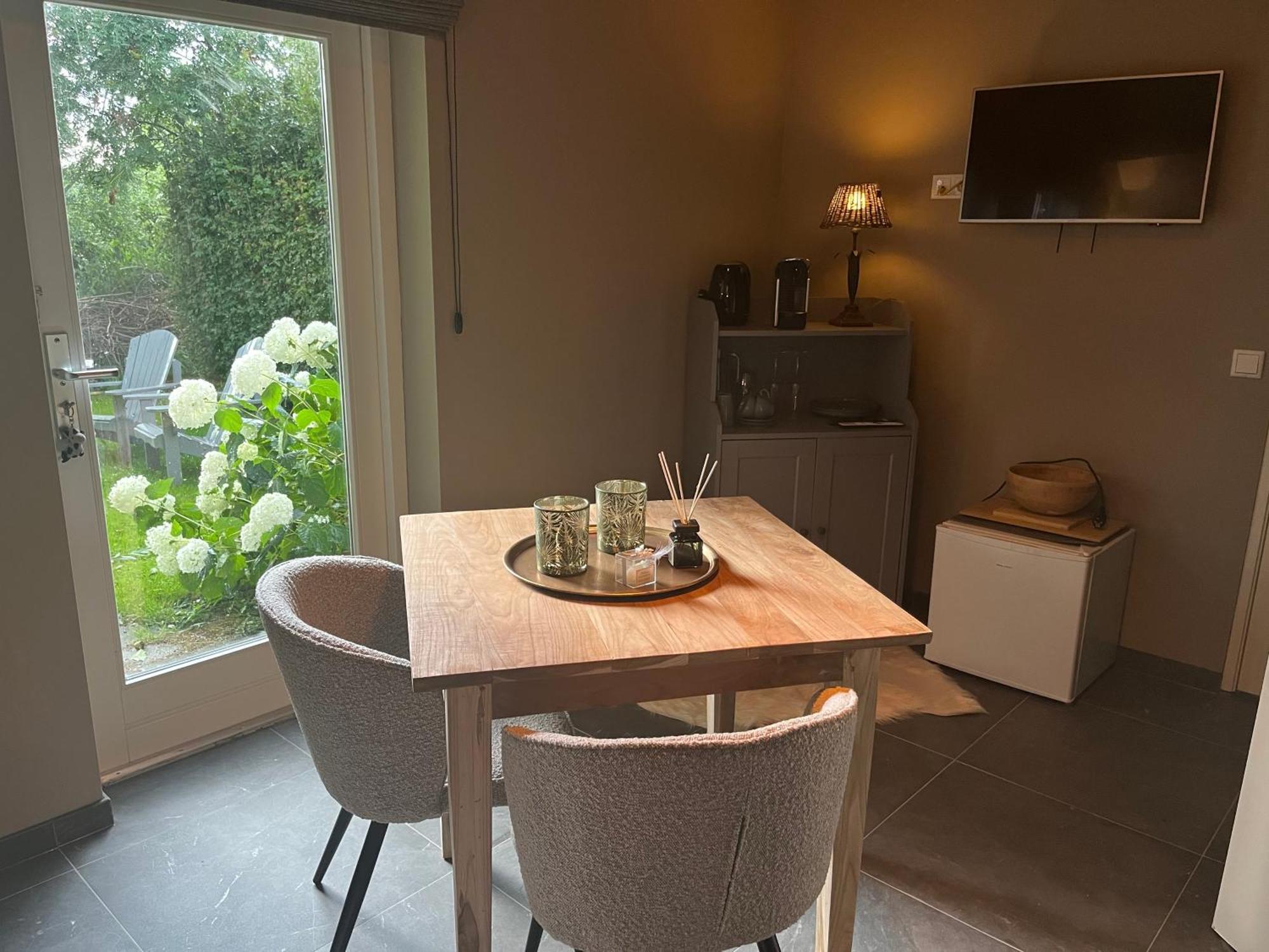 Bed & Breakfast+ De Kooimolen Dreumel Eksteriør billede